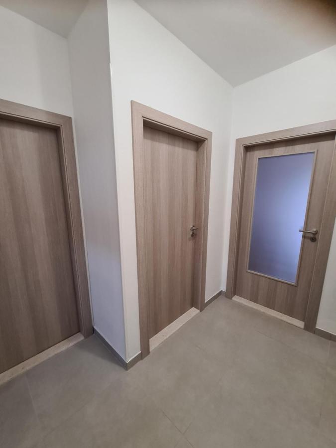 Apartmani Ivana 2 Каштела Экстерьер фото